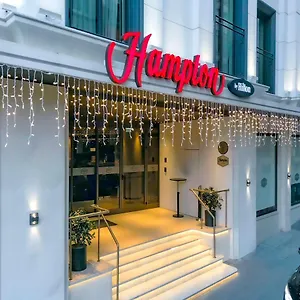 Hampton By Hilton Old فندق