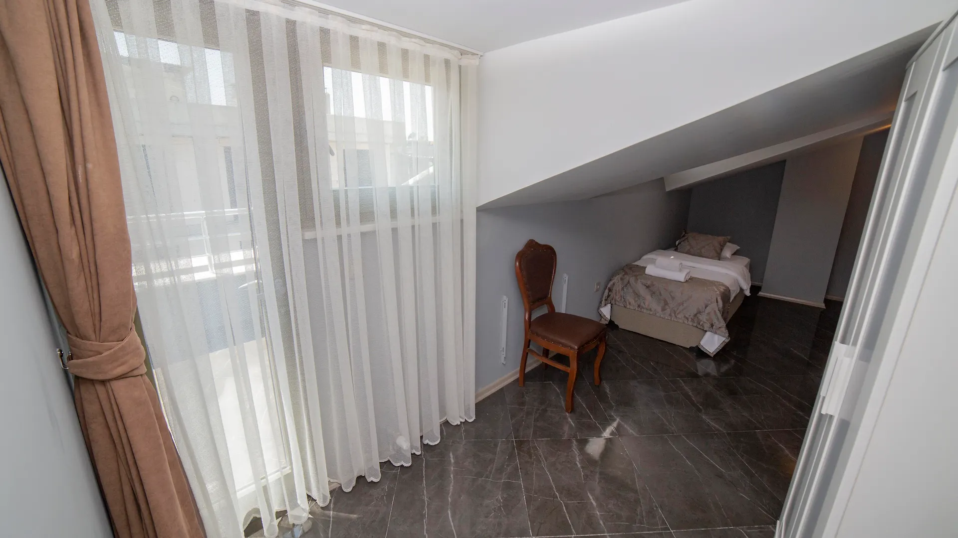 Hhk Hotel Downtown Istanbul 4*,